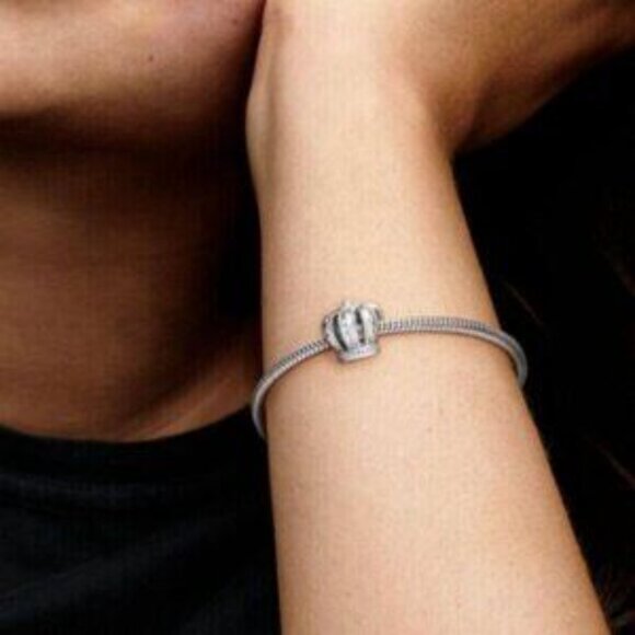 Pandora Regal Crown Charm - Picture 3 of 3